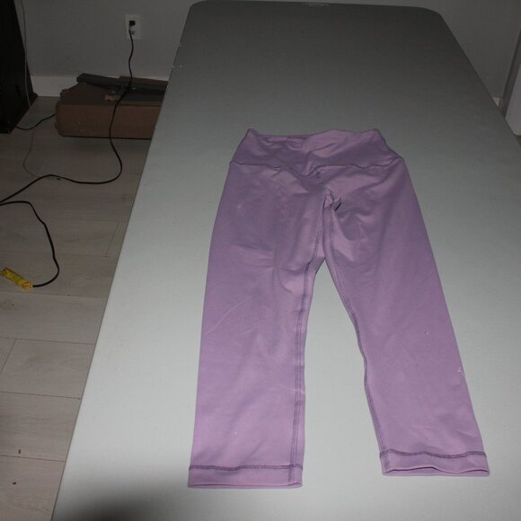 Purple 90 Degree Cropped Leggings  Size Small - Picture 2 of 6